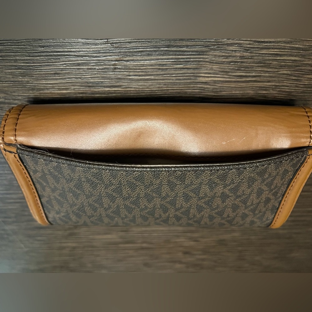 Michael Kors Wallet (Gently Used) - Picture 7 of 7